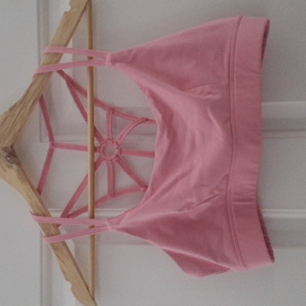 Women's Yianna Light Pink Crossback Strappy  Sports Bra Size Large